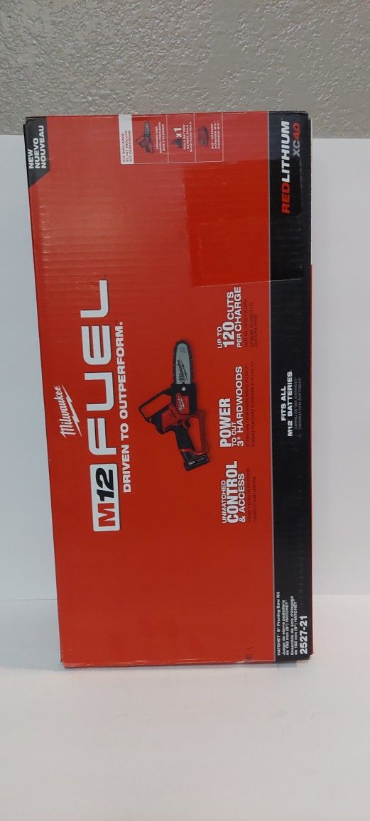 Milwaukee M12 FUEL 12V Lithium-Ion Brushless Battery 6 in. HATCHET Pruning Saw Kit with 4.0 Ah Battery and Charger Brand New