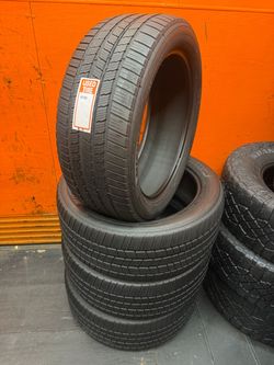 285/45R22 Michelin Defender LTX Full Set of 4 Tires