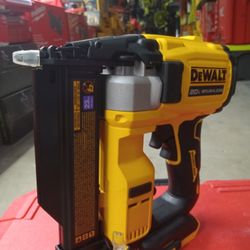 Dewalt 20v 23-Gauge Pin Nailer Tool-Only 
