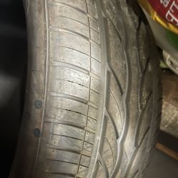 305 45 22 New Tire Only One