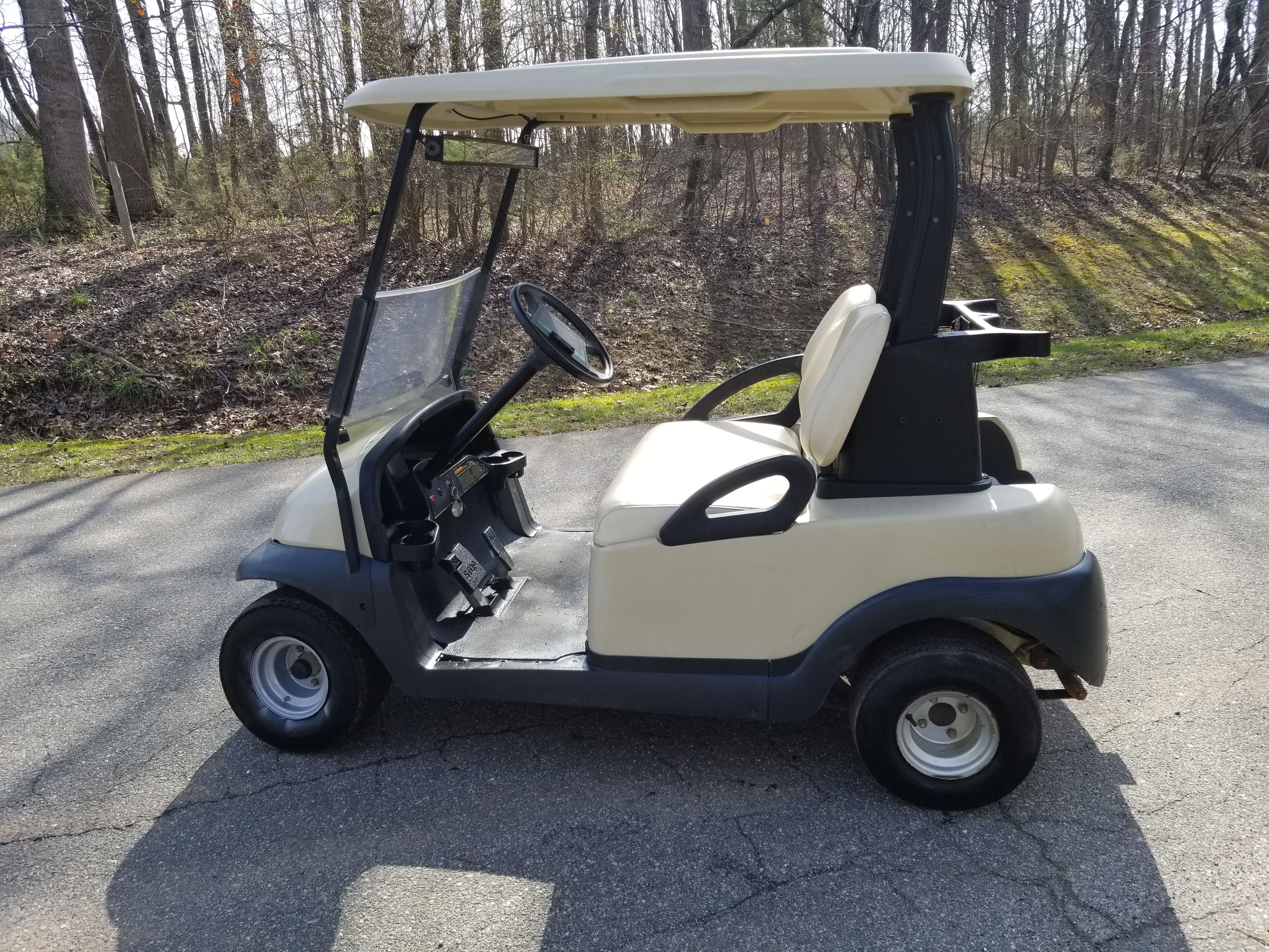 Golf cart