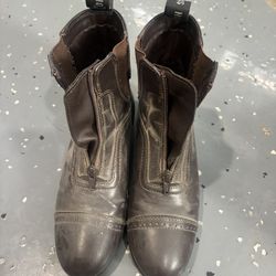 Horse riding boots US 7.5