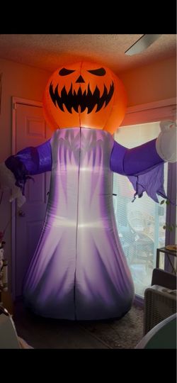 8’ tall Inflatable Halloween Demon Inflatable