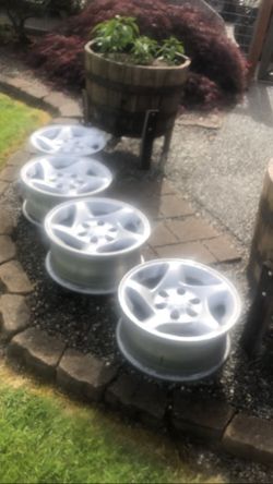 2002 stock sequoia rims