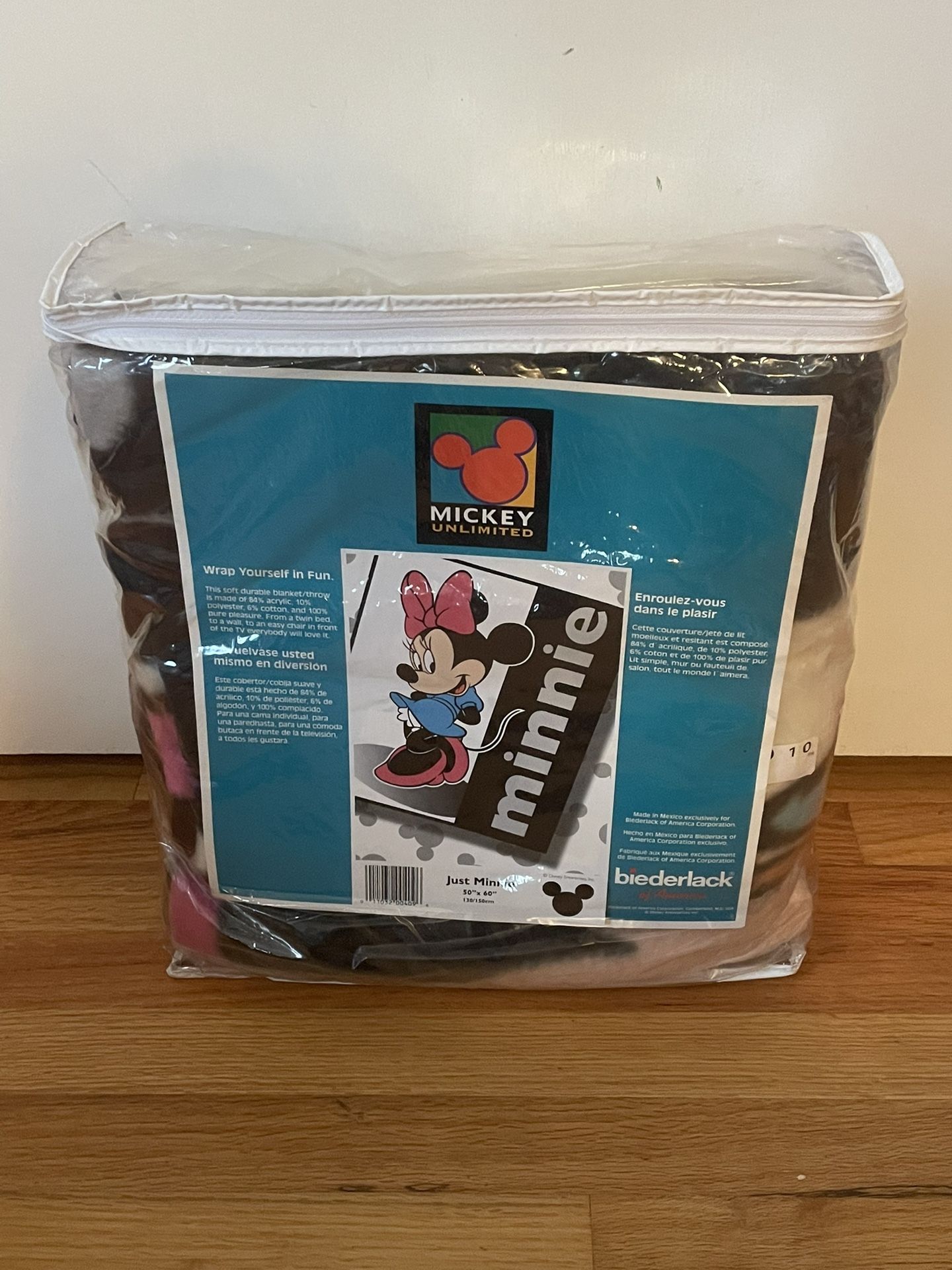 NEW Biederlack Minnie Mouse Just Minnie Throw Blanket 50”x60” Disney