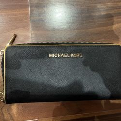 Michael Kors Women's Jet Set Wallet