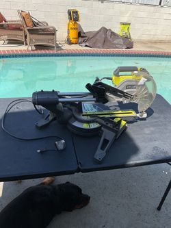 Ryobi sliding miter saw for parts not working Para PARTES