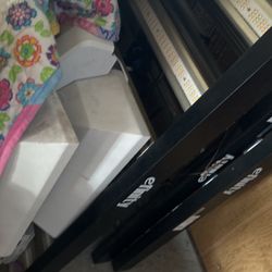 Led Light Fs And Hps One 3 Ton Mini Split One Yr Old 