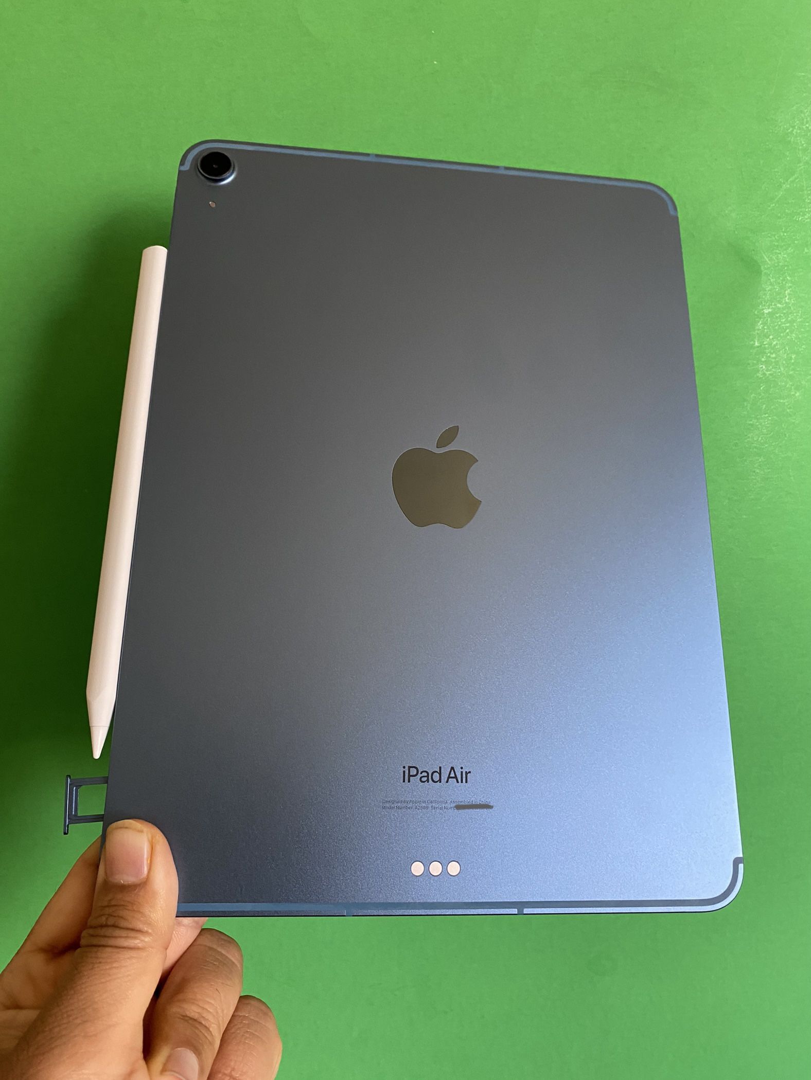 iPad Air (5th generation) with Apple Pencil, Wi-Fi, 64GB