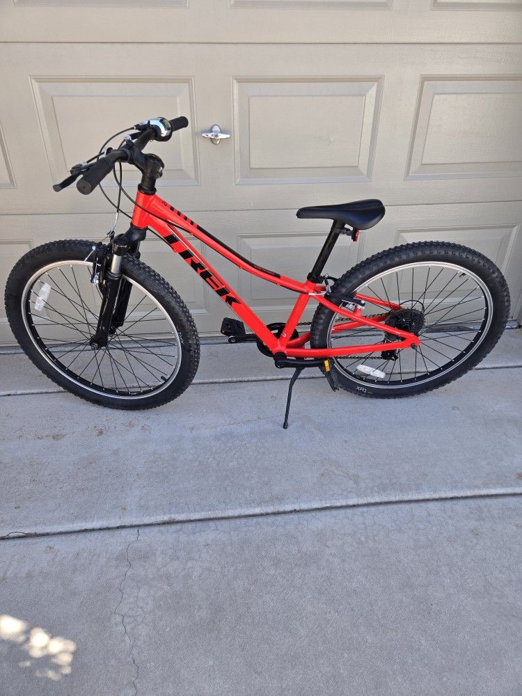 24" trek aluminum frame mountain bike