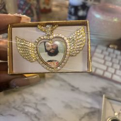 Mother’s Day Gifts 