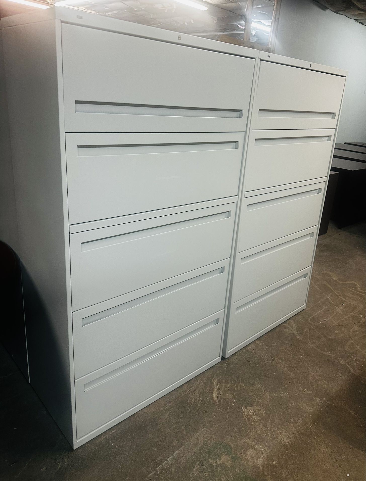 OFFICE/HOME FILE CABINET 5 DRAWERS LATERAL FILE