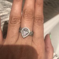 Opal Ring With Three Bands 