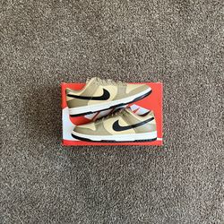 Nike Dunk Low Driftwood Size 8W/6.5Y