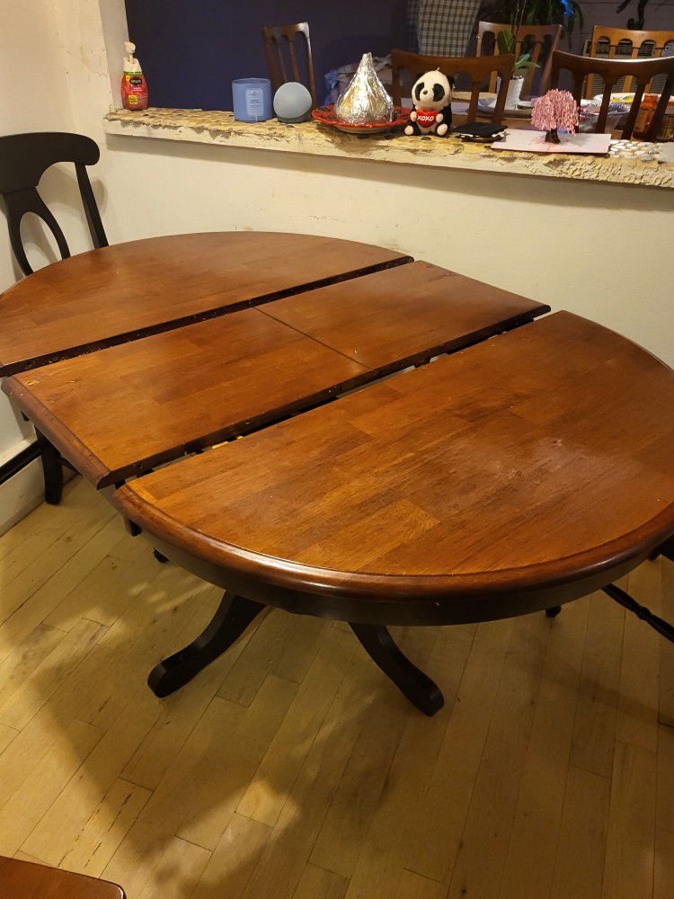  Drop Leaf Dining Room or Kitchen Table 