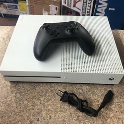 Xbox One Slim 500 Gb With Controller And Cords
