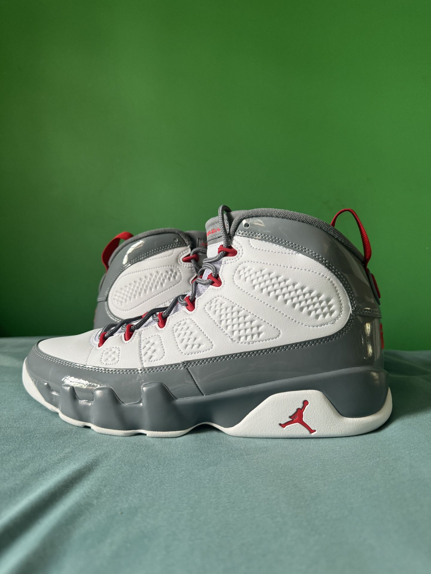 Nike Air Jordan 9 Fire Red Size 11