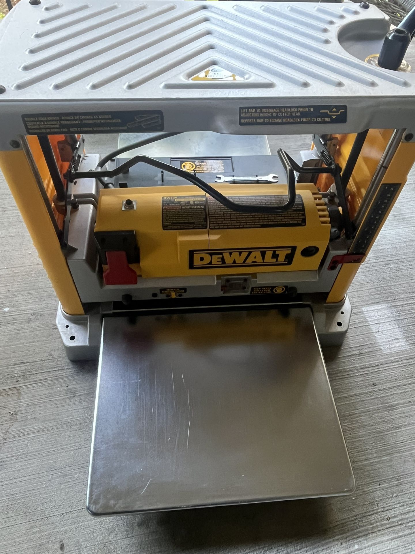 Dewalt Dw734. Planer