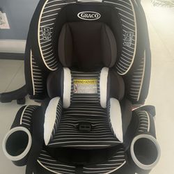 4 in 1 Car seat - Gracco DLX - Infant to Toddler 