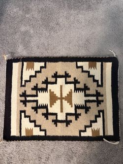 Handwoven Southwestern Wool Rug / Native American Textile – 22” × 30”