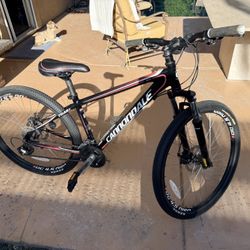 Cannondale trail Mountain Bike - Only Use For Couple Times
