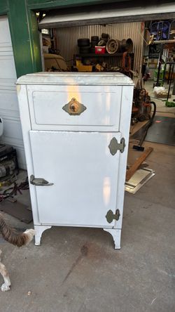 Old Westinghouse fridge