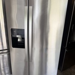 33” Refrigerator 