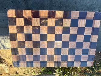 Checker cutting board