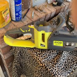 Ryobi 40 V brushless motor 14 inch chainsaw