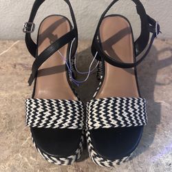 Cute Black/white Striped Wedge Heels 