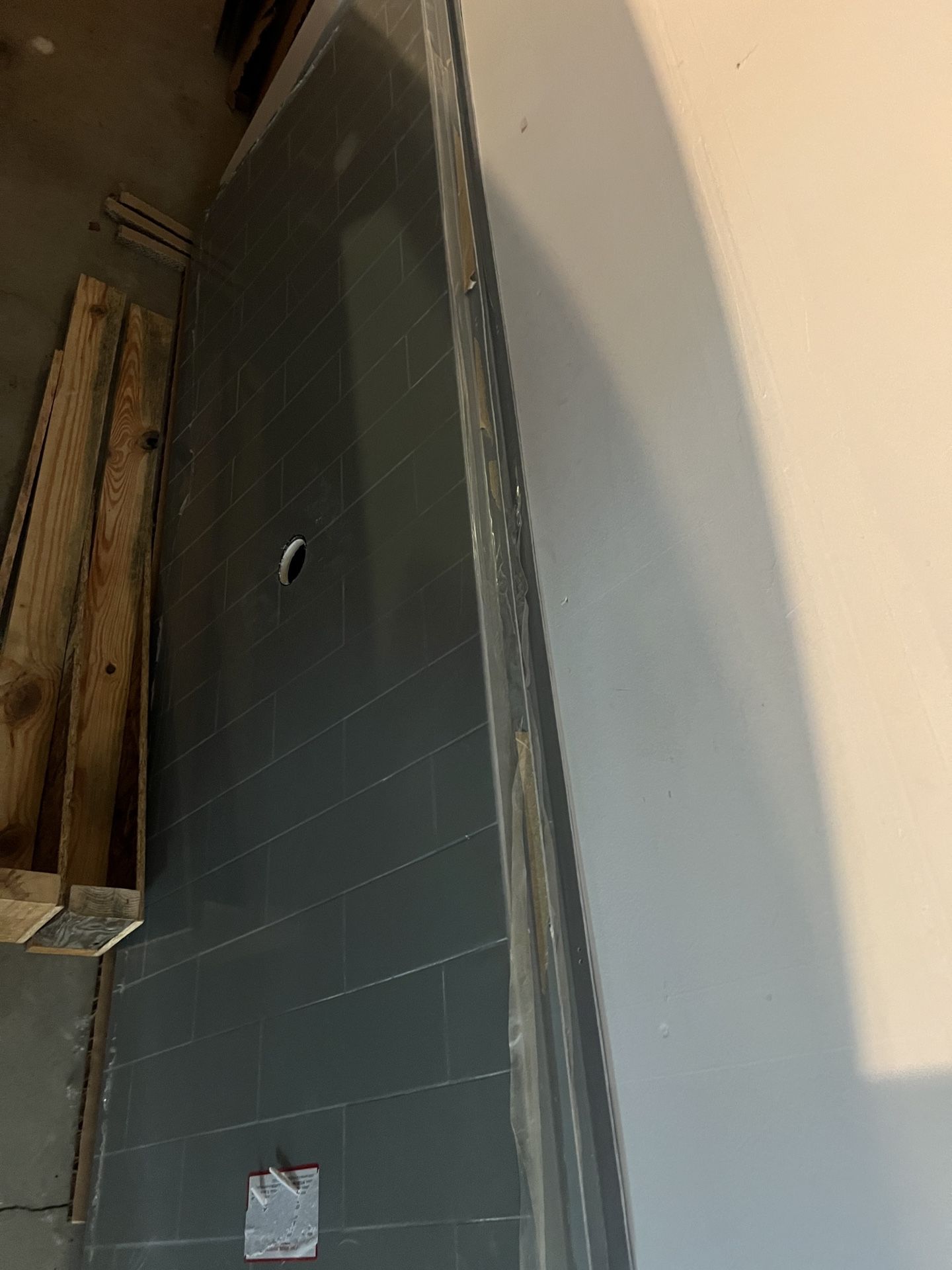 3 Wall Shower