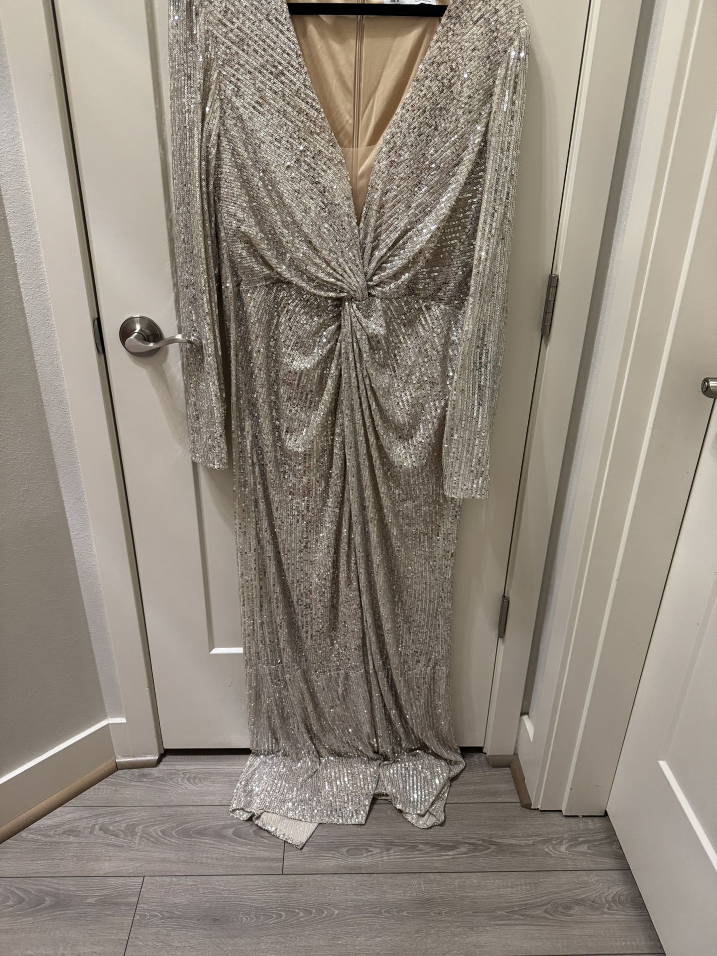 New Leena For MacDuggal Dress Size 16