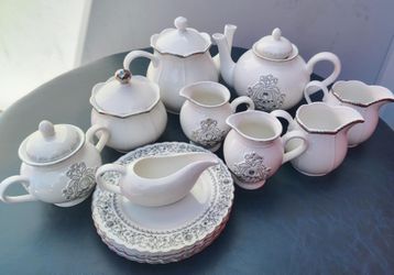 Porcelain tea set