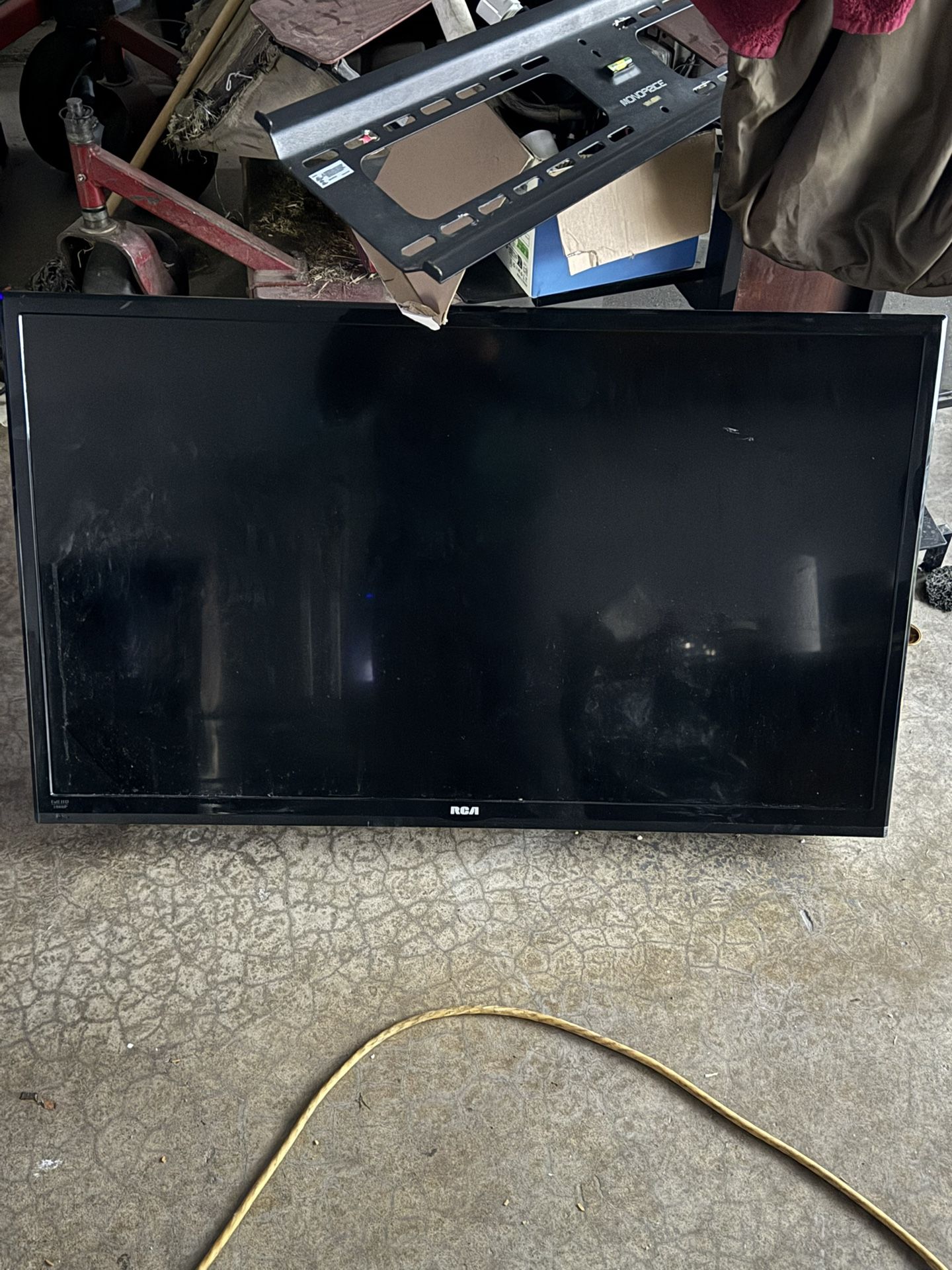 RCA TV