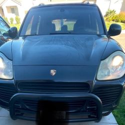 2004 Porsche Cayenne