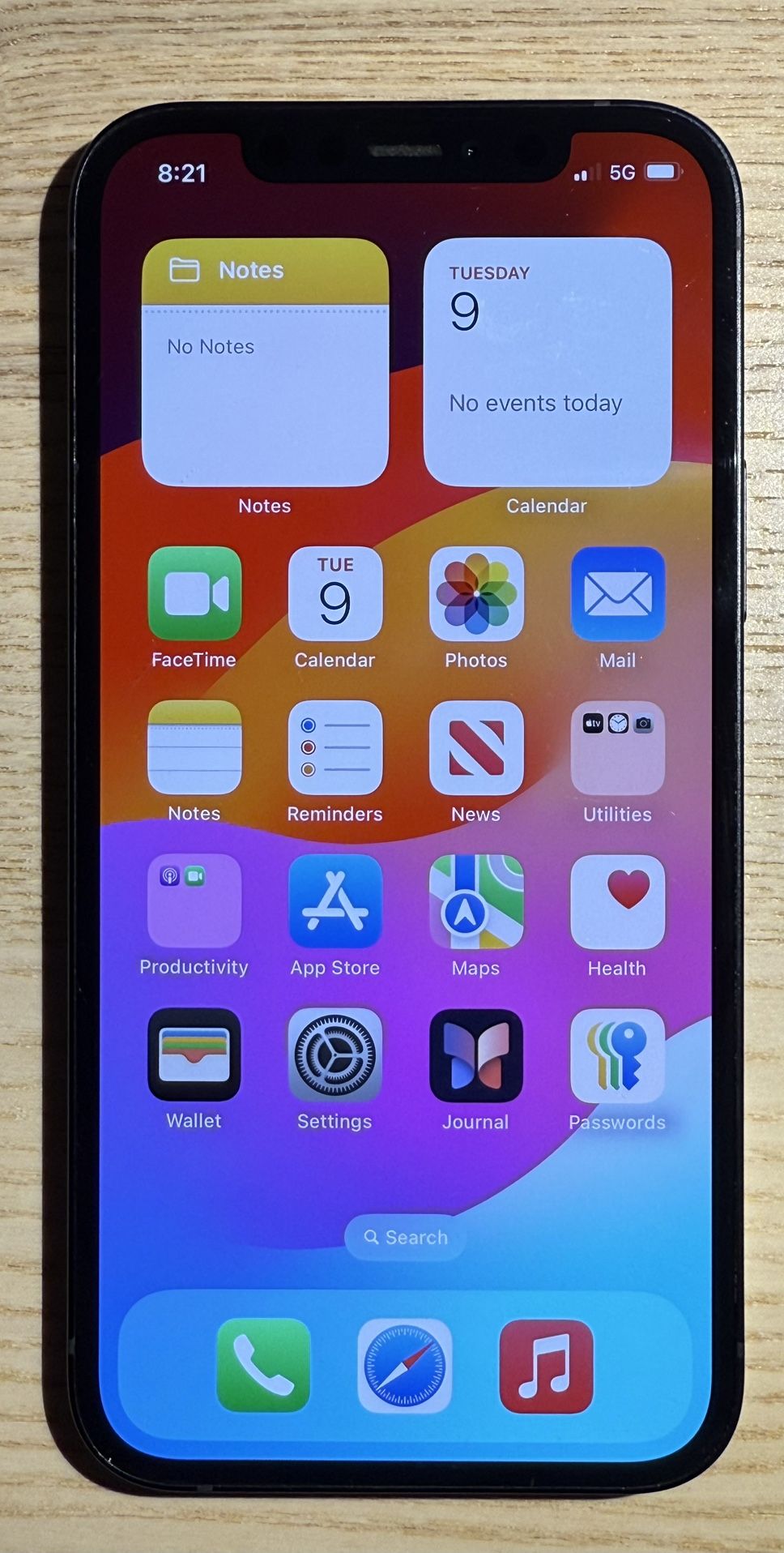 iPhone 12 - Unlocked.