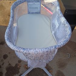 Halo Bassinest Swivel Sleeper