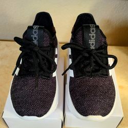 Boy's ADIDAS CLOUDFOAM Size 13