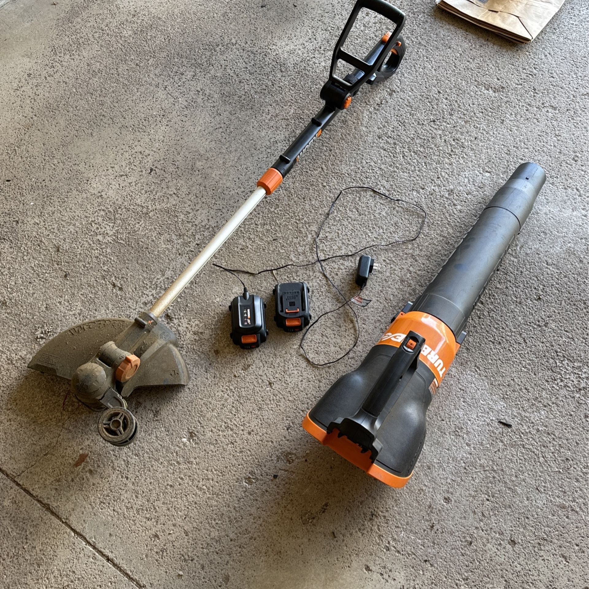 Worx Trimmer And Leaf Blower