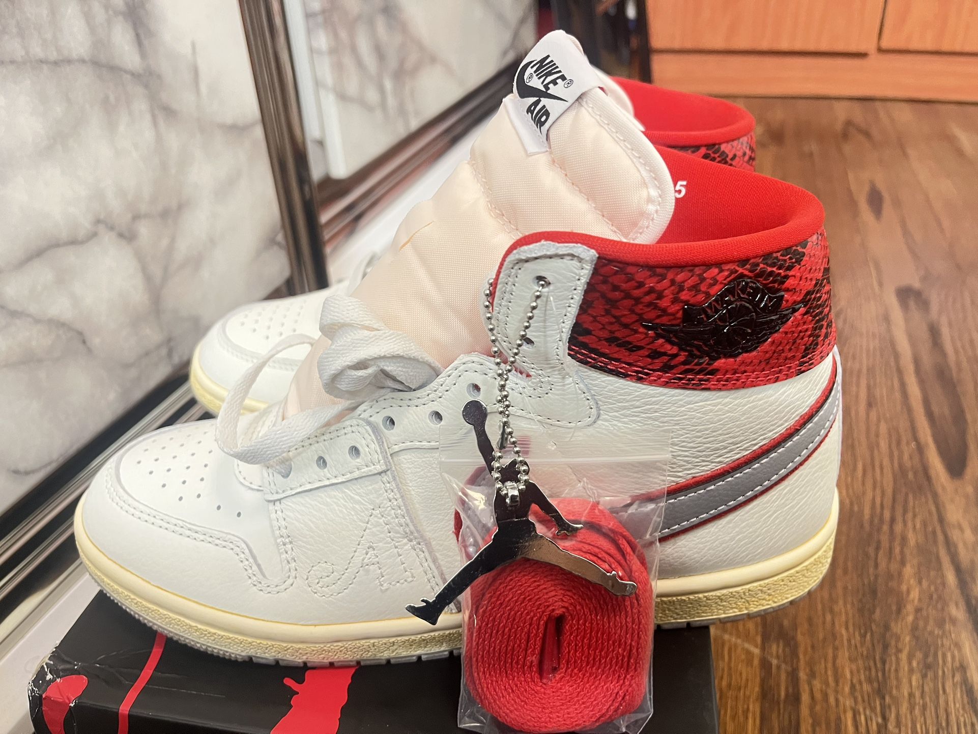 Jordan Air Ship X Awake NY Size 8.5M