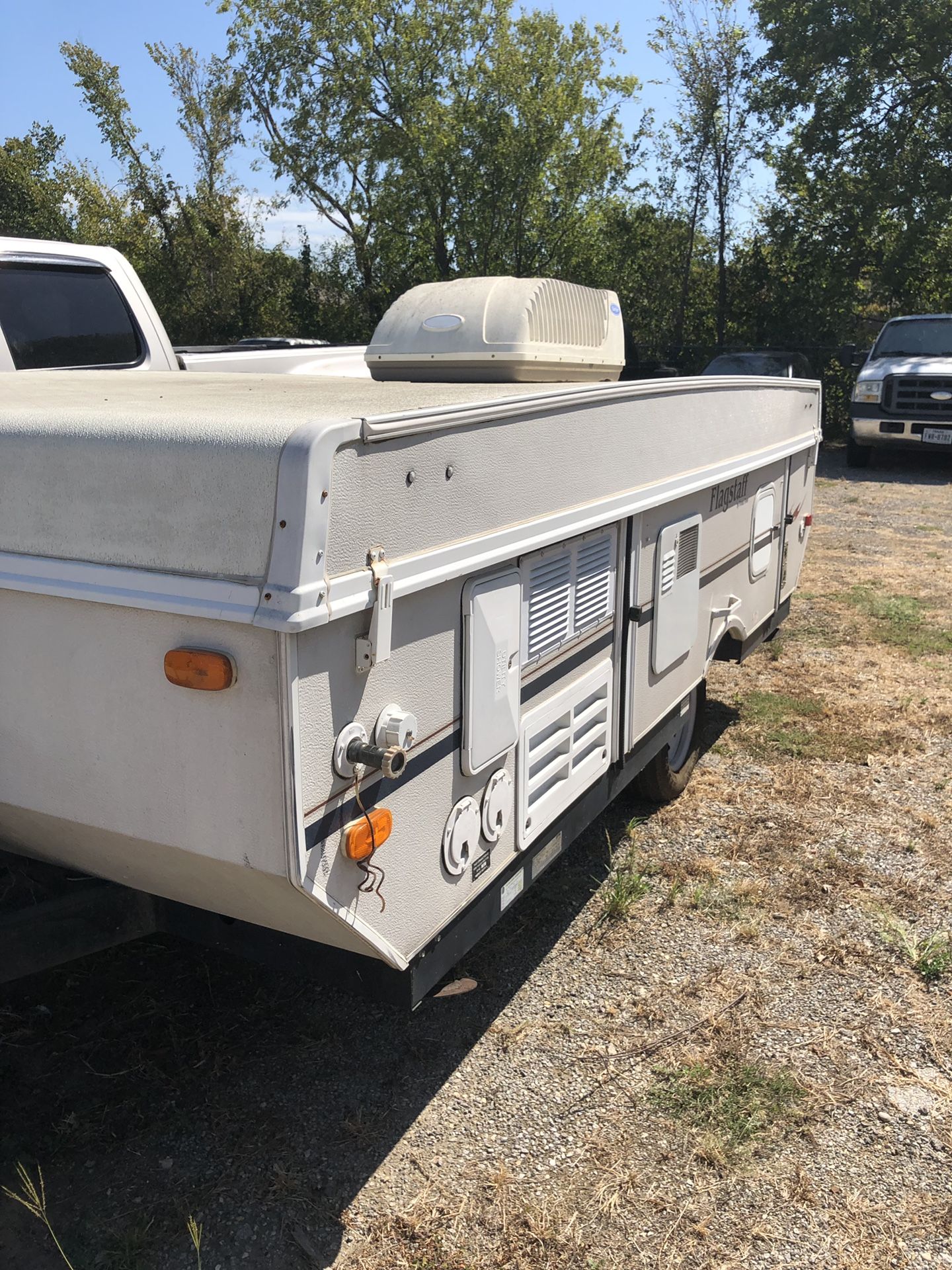 2008 flagstaff pop up camper