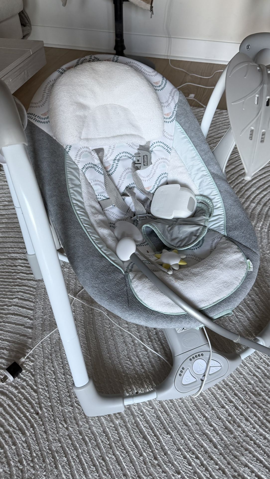 Baby Swing – Ingenuity