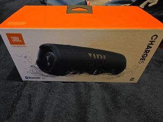 JBL Charge 5