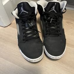  Jordan 5 Retro Mid Oreo Size 10.5
