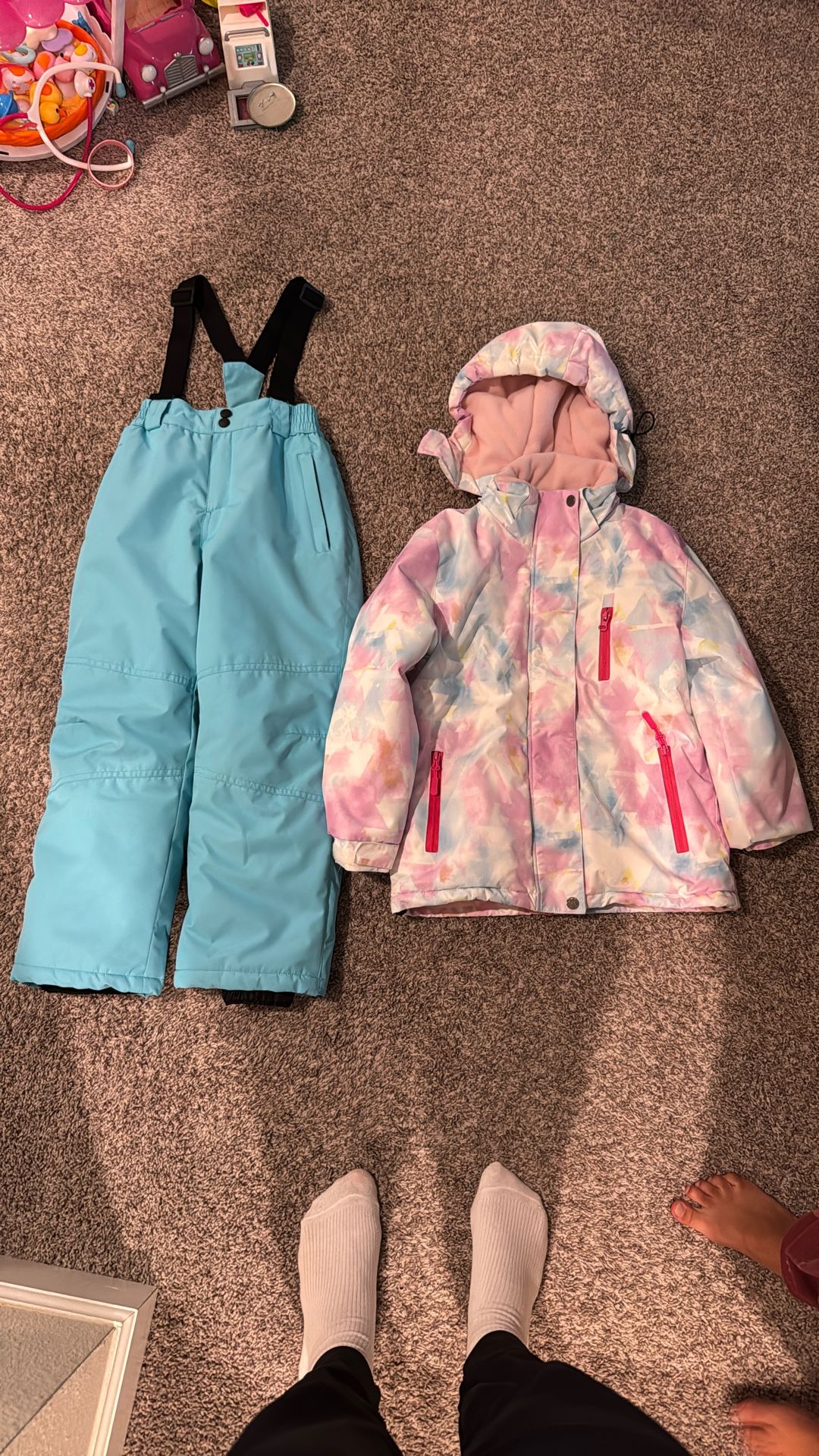 Girl's Sz 8 Waterproof Ski Snow Jacket and Pants