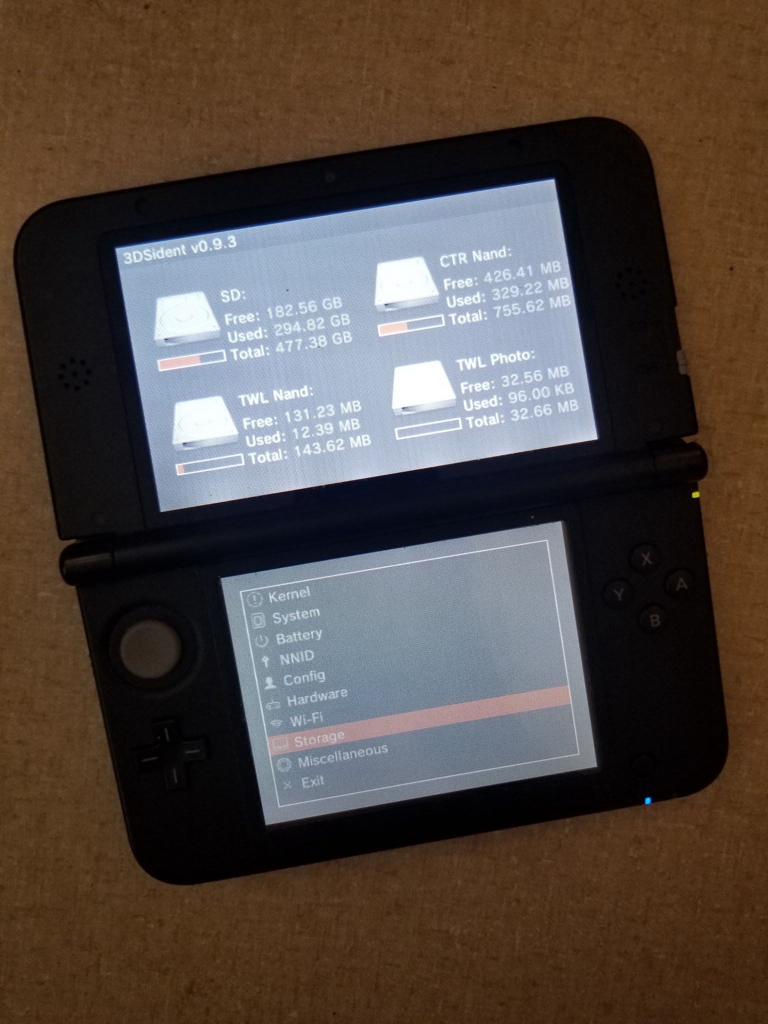 3DS XL Red Case 8 Games 512gb