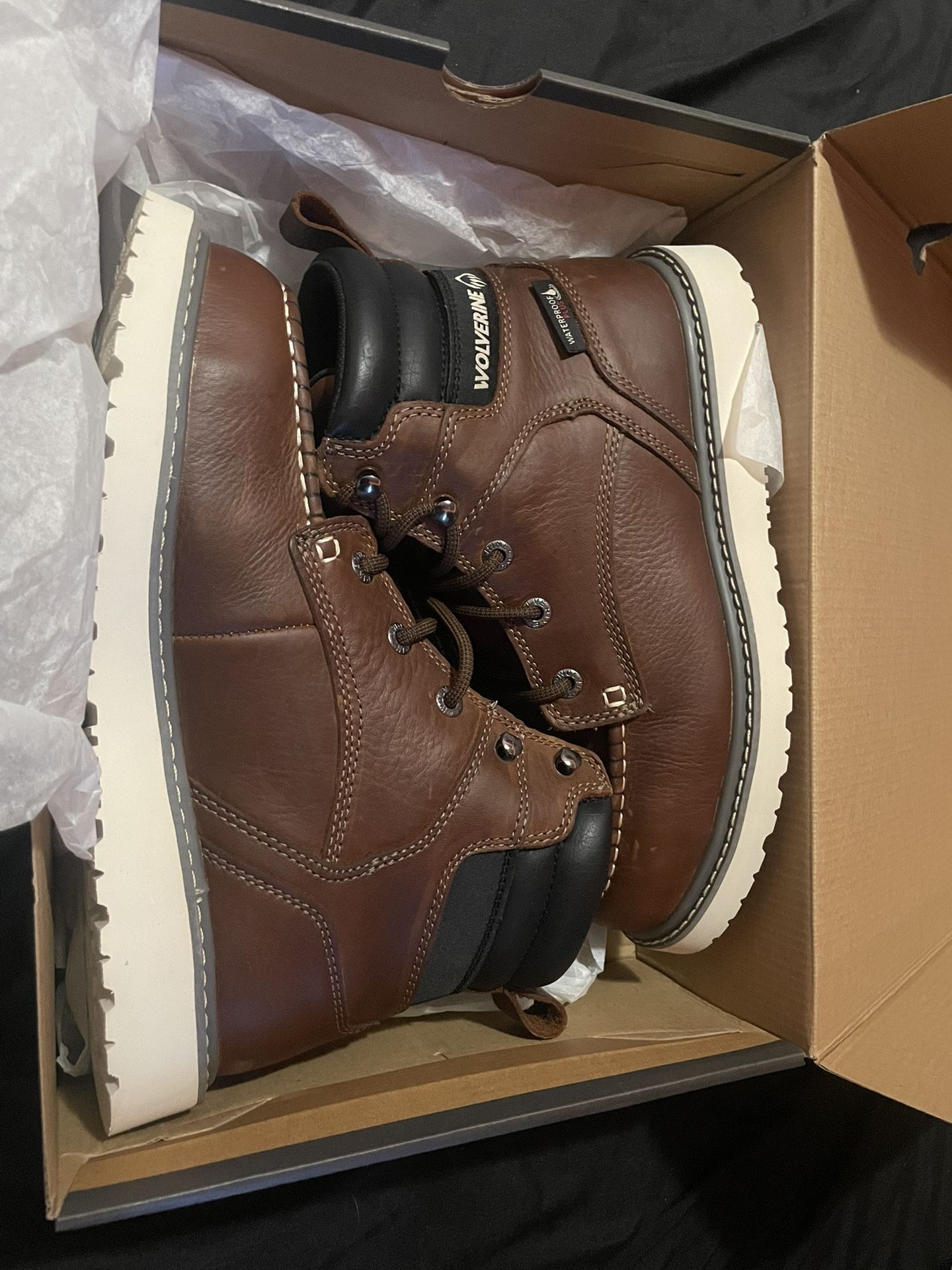 NEW Wolverine Work Boots Steel Toe Size 8 – Slip & Oil Resistant