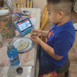 Kobalt shovel like new $35. In Donna inside the city not far from old 83