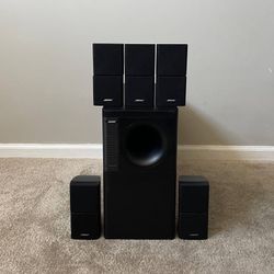 Bose Acoustimass 15 Home Theater Speaker System - Powered Subwoofer with 5 Double Cube Speakers for Sale in Mount Prospect, IL -