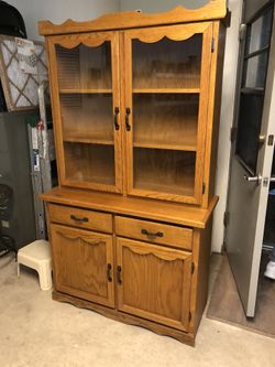 Two piece Oak Hutch